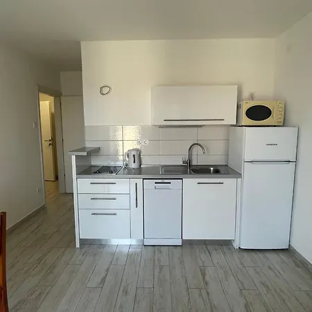Apartment Maxim Primošten Exteriör bild