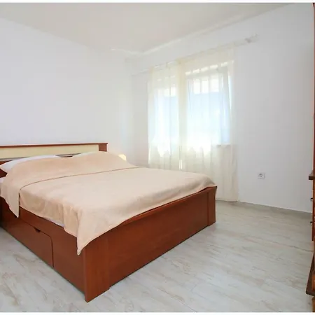 Apartment Maxim Primošten Exteriör bild