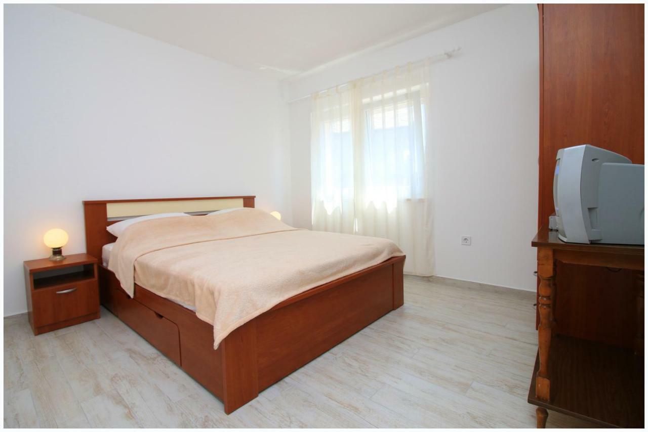 Apartment Maxim Primosten