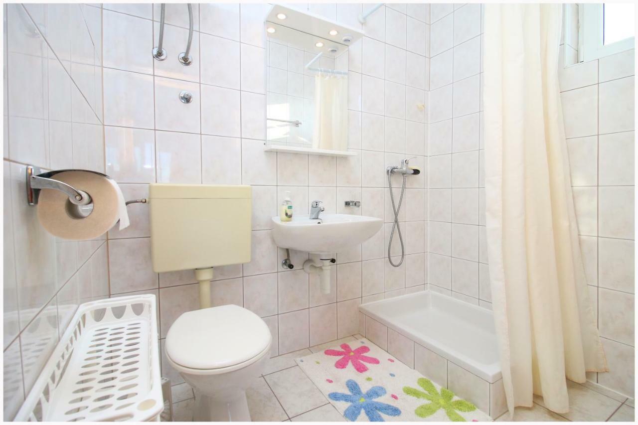 Maxim Apartment Primosten